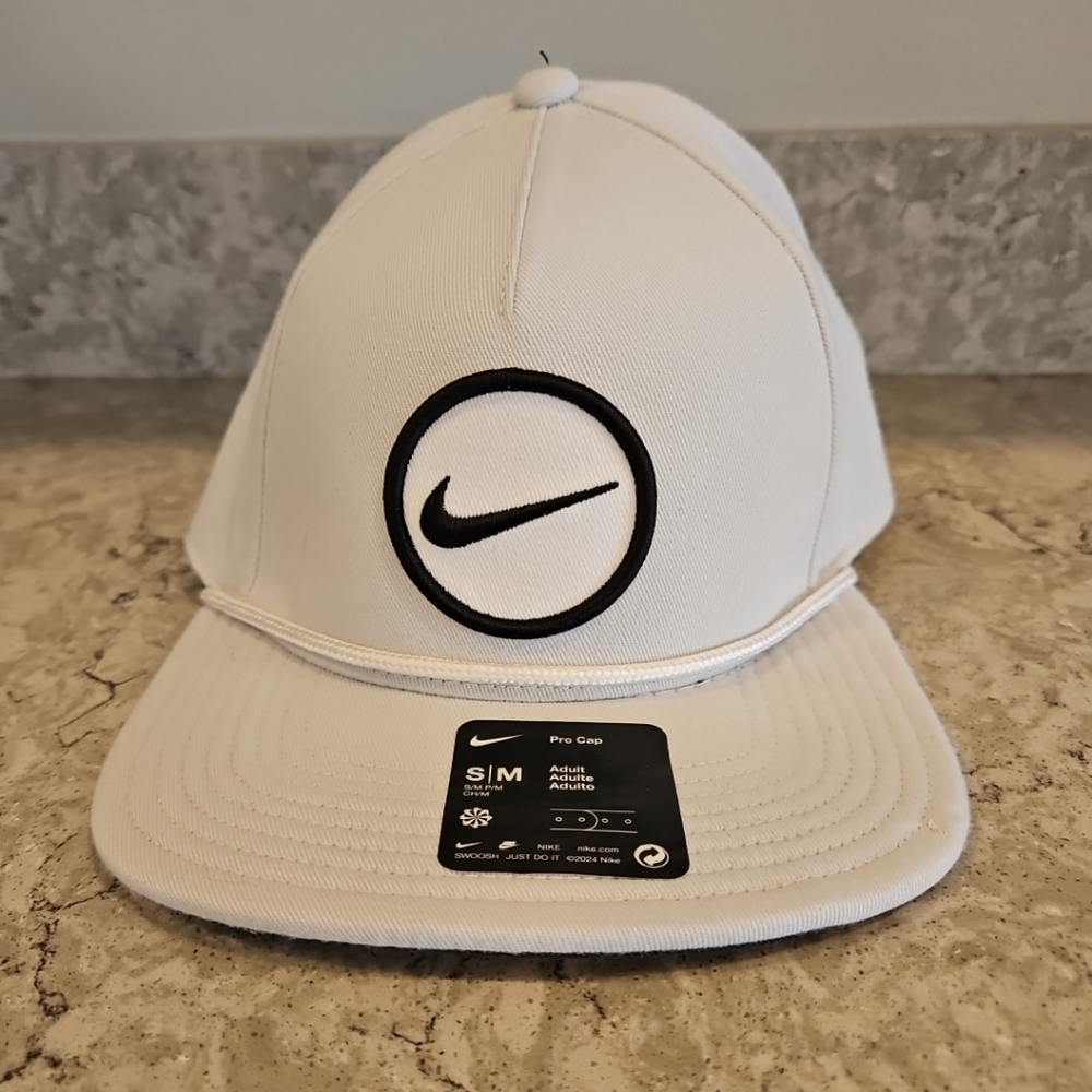 Nike Pro Cap Structured Dri-FIT Golf Hat Snapback Photon Dust HF7482-025 S/M